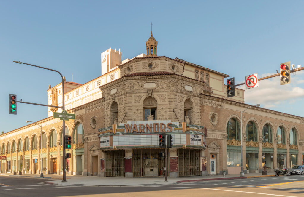 Warnors Theatre in Fresno County